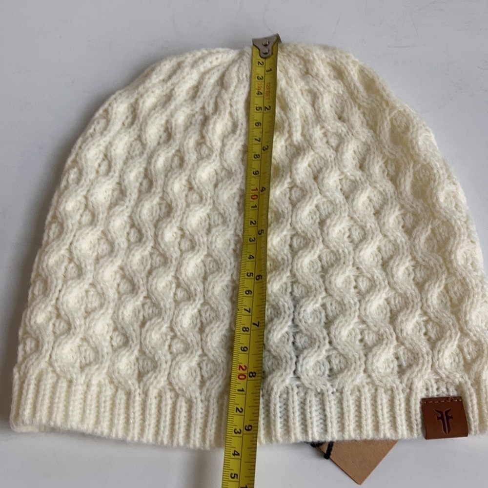 Frye off white cable knit beanie winter hat - Picture 6 of 7
